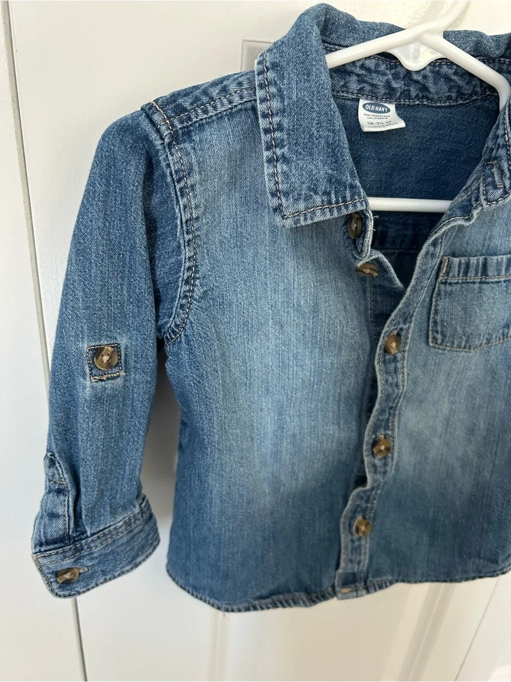Old Navy baby button down denim shirt 18-24 months classic